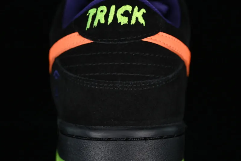 All categories Nk SB Dunk series Nk SB Dunk Low low-top skate shoes Nk SB Dunk Low Night of Mischief Halloween theme low-top skate shoes BQ6817-006